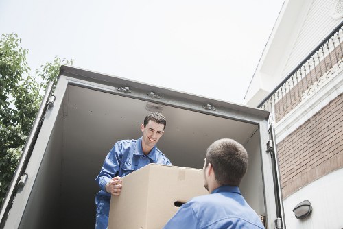 Free quote policy for a local van move in Highbury